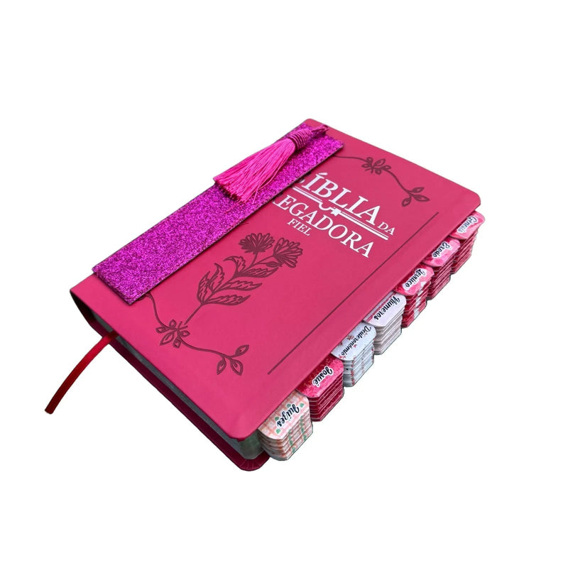 Capa do livro Bíblia de Estudo da Pregadora Vermelha Fiel Cpp Full Color Arc